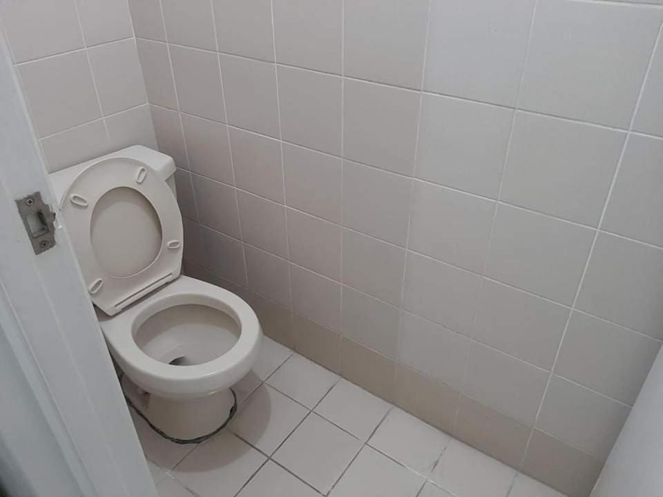 Spacious 2 Bedroom Unit With Pool 마닐라 외부 사진